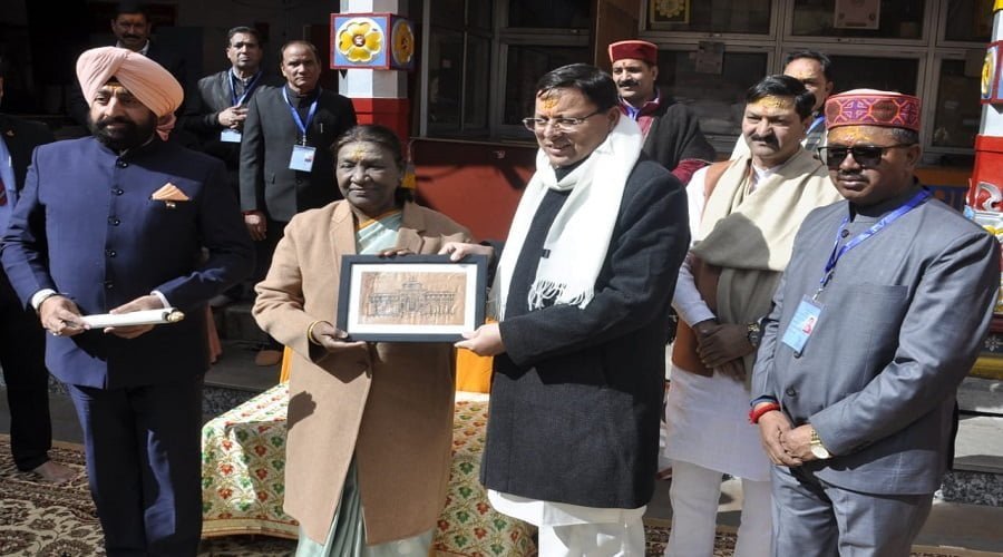 https://pahadsamachar.com/chamoli/president-draupadi-murmu-had-darshan-of-lord-badrivishal/