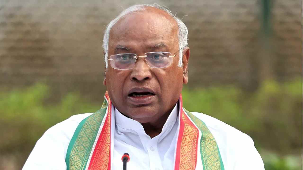 https://pahadsamachar.com/dehradun/congress-national-president-kharge-will-visit-uttarakhand-for-lok-sabha-elections-2024/