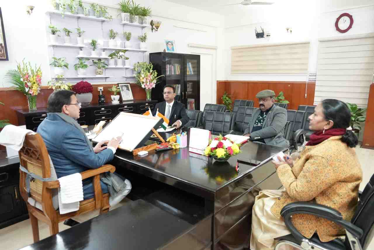 https://pahadsamachar.com/dehradun/cm-dhami-gambhir-gave-these-instructions-to-principal-secretary-forest-on-terror-of-uttarakhand-guldar/